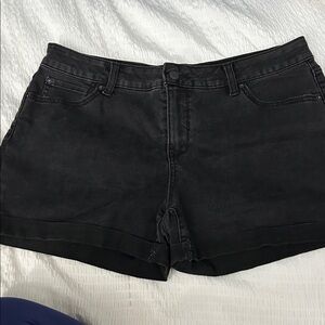 Time and Tru Women's Black Jean Shorts